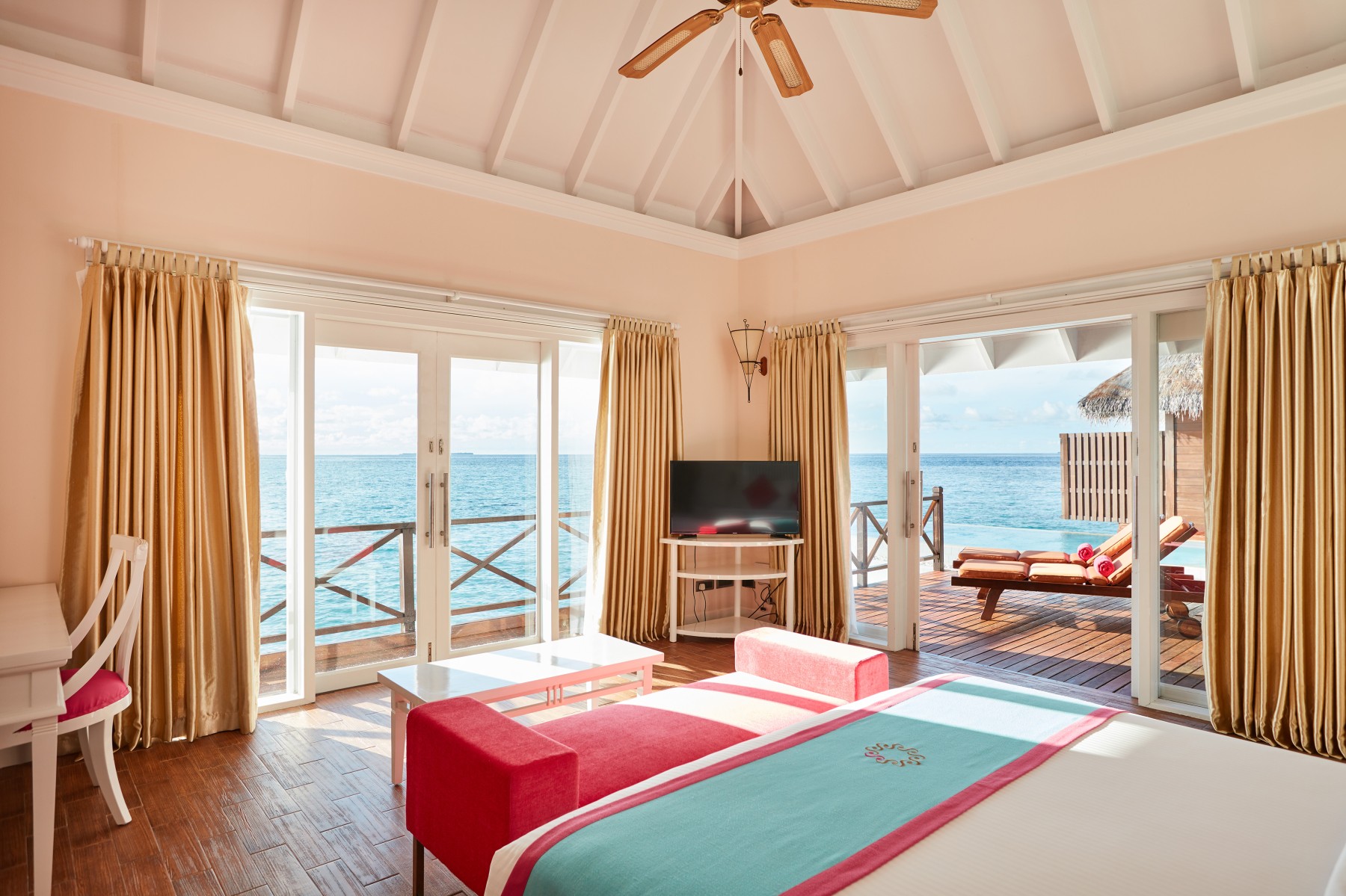 Grand Water Villa with Pool